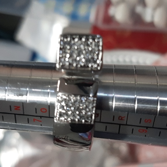 Jewelry - Ring